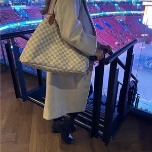 🥂👠SOLD ❌ Damier azur Neverfull MM tote.